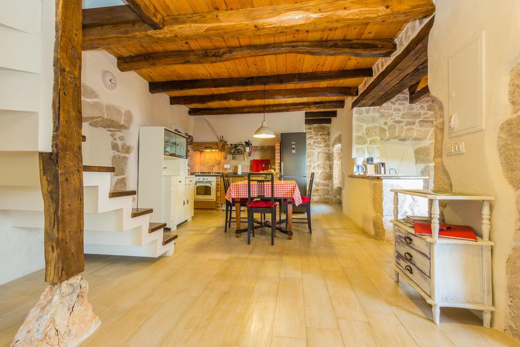 Ivanini Secluded Stone Villa With A Stunning View Брсеч Экстерьер фото